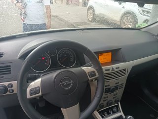 Opel Astra 2009