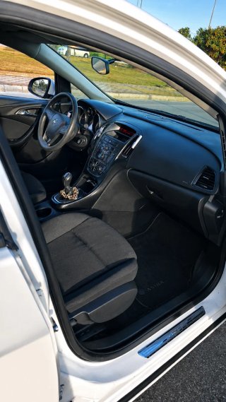 Opel Astra 2010