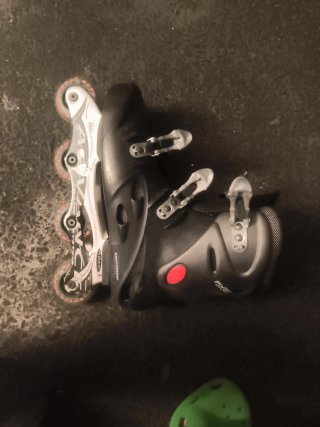 Patines en línea 44-45 +otros de regalo
