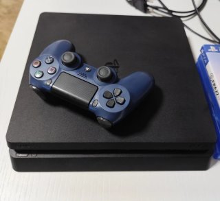PS4 con Mando Original y 6 Juegos