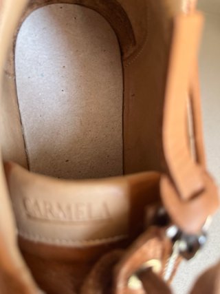 Zapatillas de piel marrones