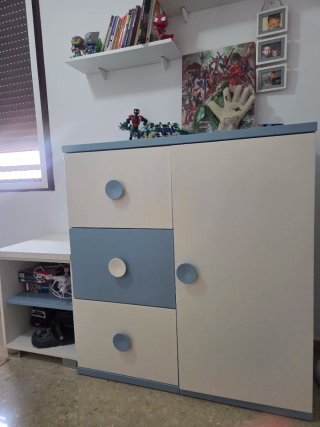 Habitación juvenil azul