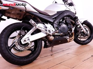 SUZUKI GSR 600