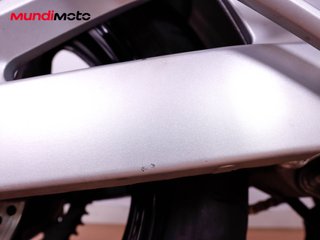 SUZUKI GSR 600