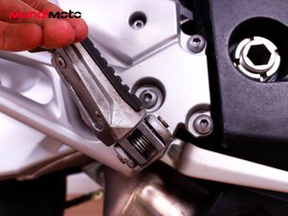 SUZUKI GSR 600