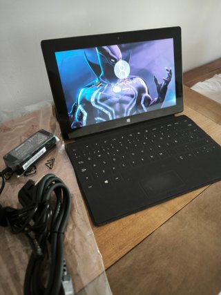 Microsoft Surface RT + W10 + Office 2013 + SSD