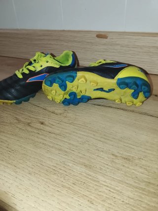 Lote Deportivas Joma Negras y Amarillas ay tallas