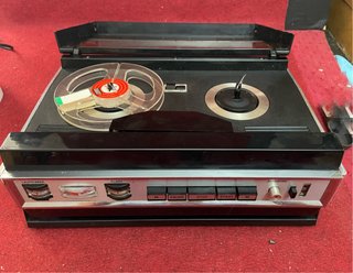Antiguo magnetofón grabadora Grundig TK 2200