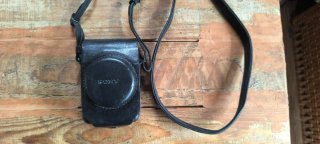 Funda cuero Sony serie RX100 negra en buen estado