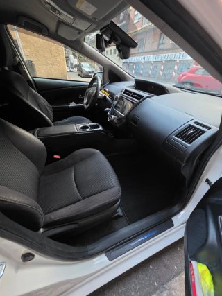 Toyota Prius+ 2019