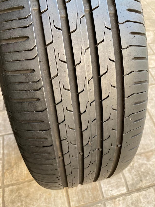 Neumático 205/55 R16 CONTINENTAL