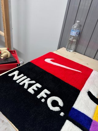 Alfombra personalizada Nike F.C. Joga TV