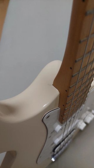 Guitarra Parker P32 HSS