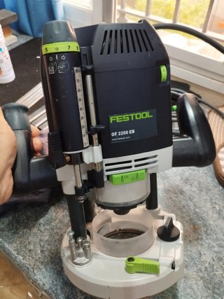 Fresadora Festool OF 2200 EB