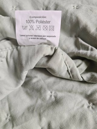 Colcha Bouti Verde Menta con Volantes - cama de 90