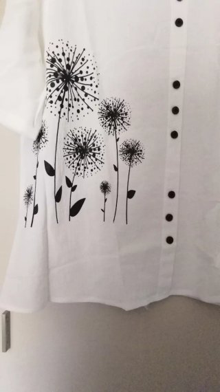 Blusa Oversize bianca con stampa Retrò nera