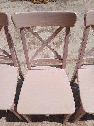 Juego de 4 sillas de madera maziza color rosa