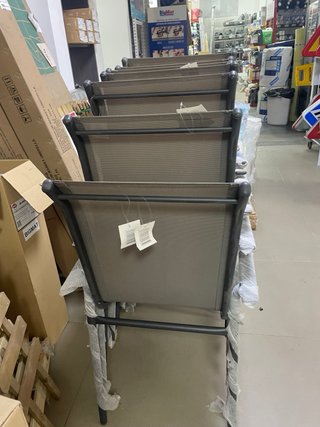 Silla de exterior gris y negra