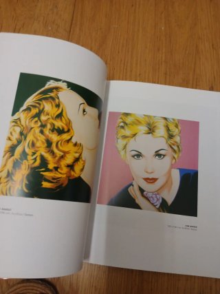 libro catálogo de arte "LO+POP