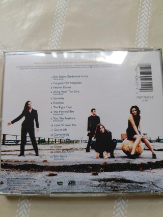2 CDs The Corrs y Malú