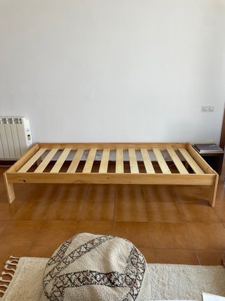 Cama individual madera maciza con cama nido.