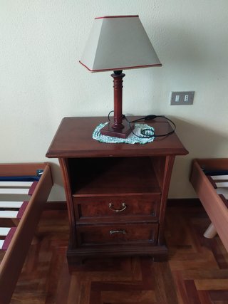 Dos camas gemelas que también pueden ser cama nido