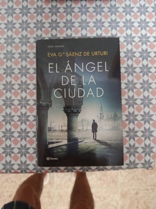 El libro negro de las horas El Ángel de la Ciudad