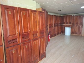 Taquillas de madera. Entre 90/100 unidades
