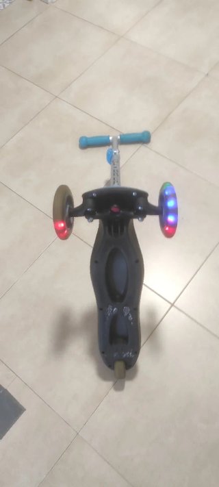 Patinete Globber 3 Ruedas con Luces