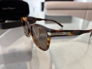 Gafas de sol Salvatore Ferragamo Tortoise