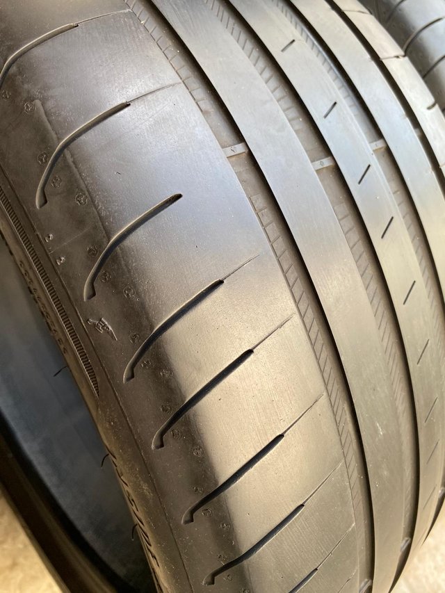 Neumáticos 275/35 R19 GOODYEAR