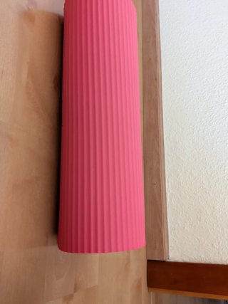 Colchoneta de yoga rosa