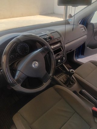 Volkswagen Golf 2004