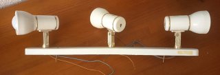 Lámpara Focos Multidireccionales Blanca y Dorada