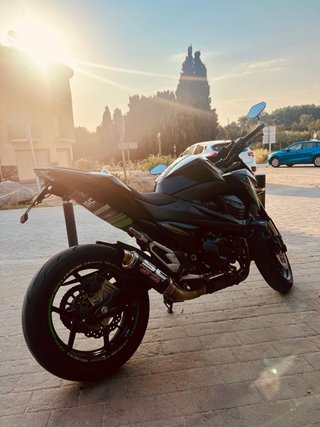 Kawasaki Z800 Negra y Verde