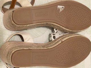 Sandalias cuña Refresh mujer