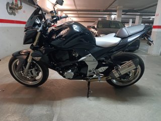 Kawasaki Z1000 Negra Naked