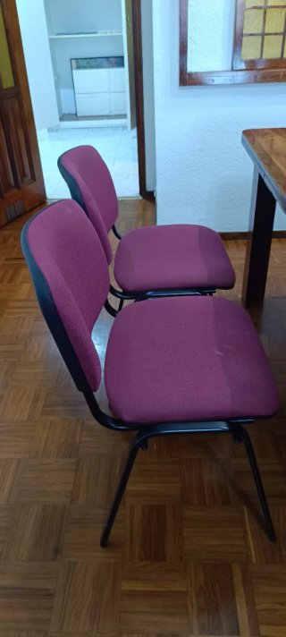 Mesa de comedor con 4 sillas
