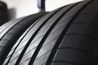 2 Gomme Michelin 215 50 R18 92W Primacy 4