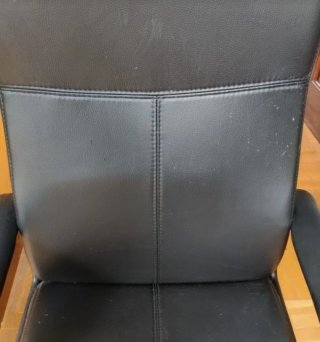 Sillón de oficina negro