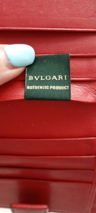 Portafoglio donna Bulgari rosso con cerchio dorato