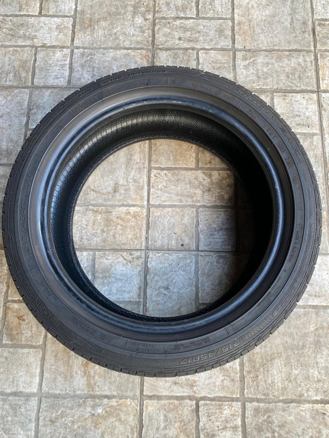 Neumáticos 215/45 R17 GOODYEAR