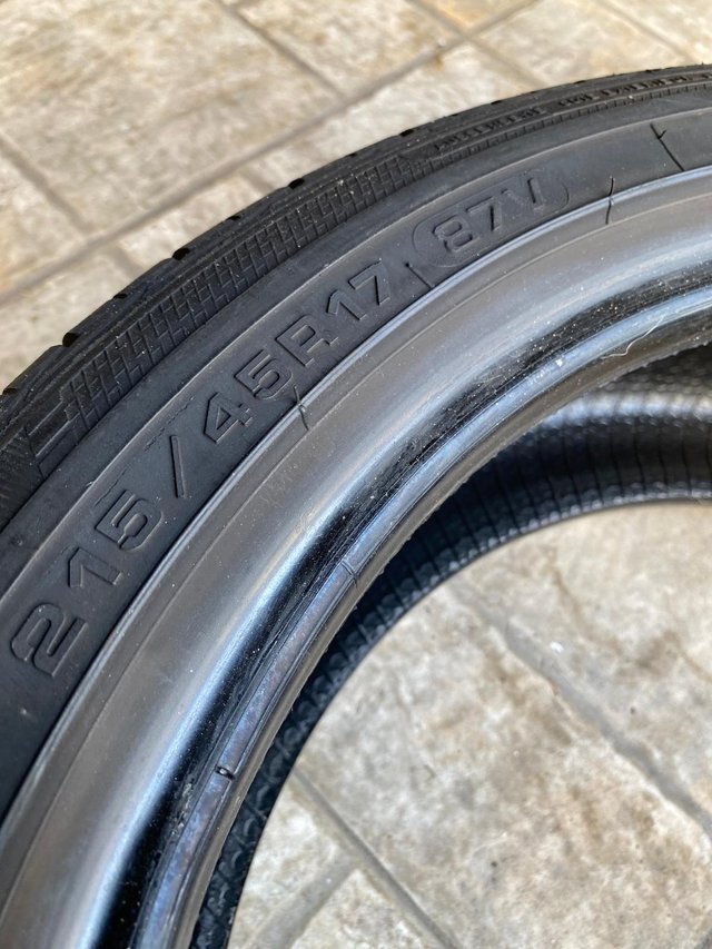 Neumáticos 215/45 R17 GOODYEAR