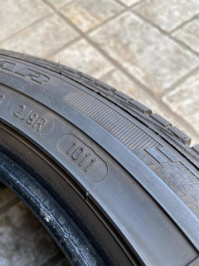 Neumáticos 215/45 R17 GOODYEAR