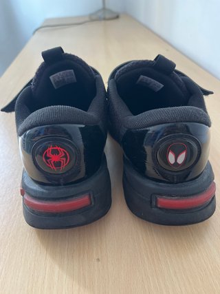 Zapatillas Adidas Spiderman Edición Limitada