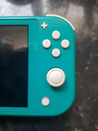 Nintendo Switch Lite da riparare