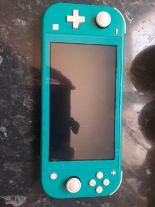 Nintendo Switch Lite da riparare