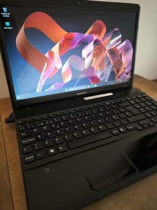 PC SONY VAIO I3 - W11 PRO – 4GB RAM + 128GB SSD