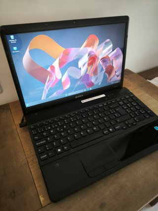 PC SONY VAIO I3 - W11 PRO – 4GB RAM + 128GB SSD