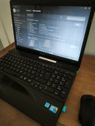 PC SONY VAIO I3 - W11 PRO – 4GB RAM + 128GB SSD
